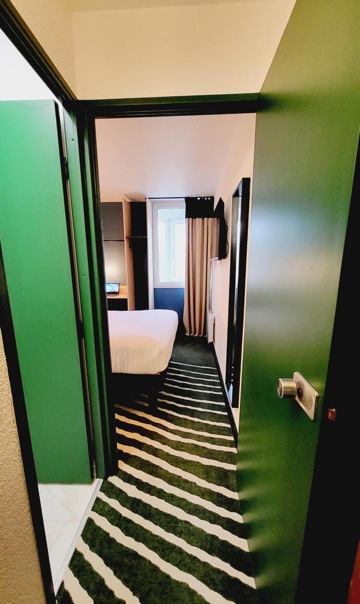 Отель Ibis Styles Paris Hippodrome De Vincennes Жуанвиль Экстерьер фото
