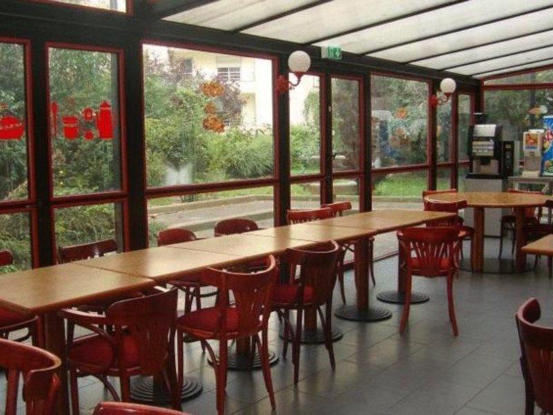 Отель Ibis Styles Paris Hippodrome De Vincennes Жуанвиль Экстерьер фото