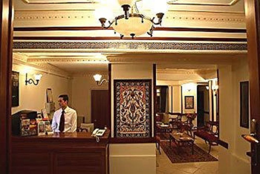 Отель Ibis Styles Paris Hippodrome De Vincennes Жуанвиль Экстерьер фото